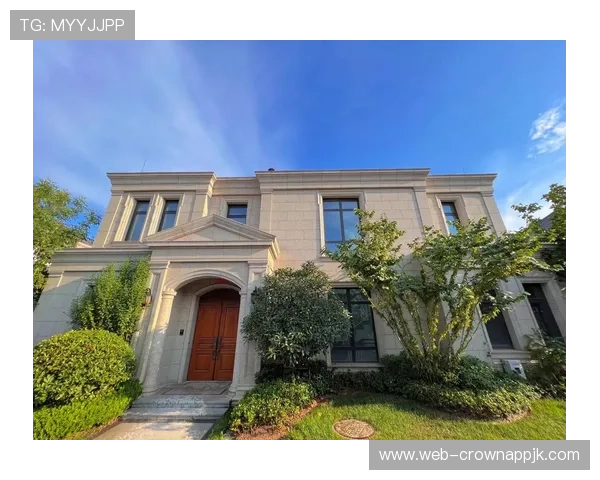 傅海峰退役后住的别墅，比我们小区所有楼加起来还贵