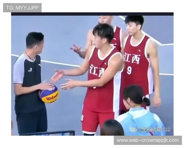 推人犯规是什么规则？篮球比赛中如何判罚推人犯规？